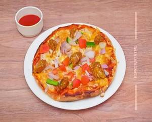 Chicken cheese blast pizza                              