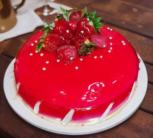 Strawberry Cake 1/2kg