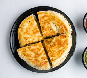 Stuffed Kulcha (1 pc)