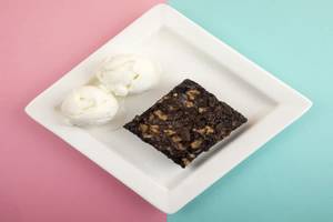 Brownie With Ice Cream