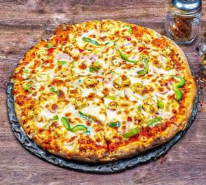 Large  Chilli Paneer Pizza With Cheese Burst (Seves 3)