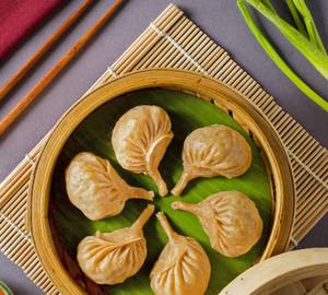 Panner Steam Momos 8 Pcs