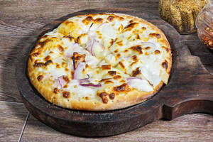 Onion & Paneer Pizza 