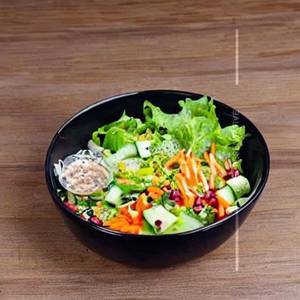 Crunchy detox salad