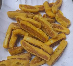 Garlic Bhakerwadi (200 Gms)