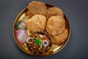 Chhole Puri [5 Piece] - Times Of Paratha Special