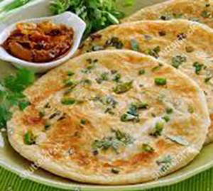 Onion Paratha with PIckle