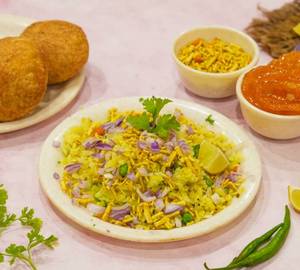 2 Poha + Jalebi + 2 Aalu Kachori