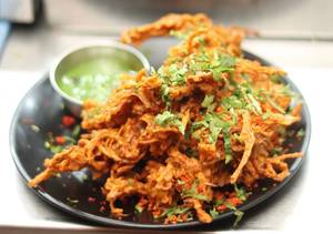 Kanda Bhaji (Onion Pakoda)