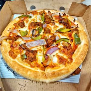 Onion With Paneer Pizza