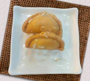 Gujiya (2Pcs)