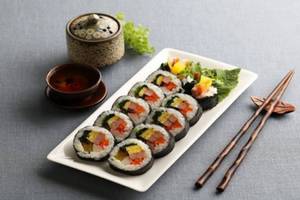 Chicken Sausage Kimbap