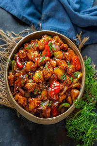 Chicken In Sweet Chilli Sauce