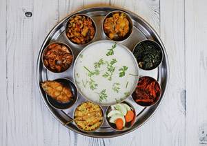 Authentic Pakhala Chingudi Meal