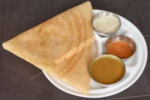 Onion Rawa Paneer Dosa