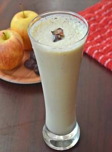 Apple Dates Milkshake