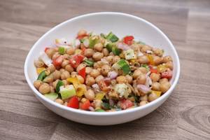 Bell pepper chickpeas salad