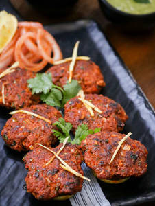 Chapli Kebab