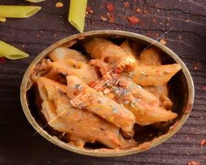 White Sauce Pasta Penne