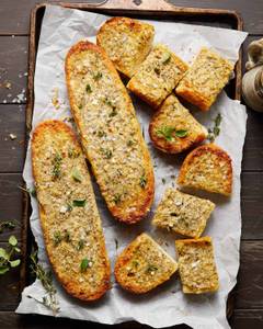 Classic Garlic bread                                                