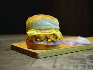 Chicken Cheese Burger
