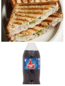 2 Chicken Cheese Sandwich Sandwich + 2 Cold Drink