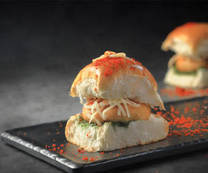 Cheese Vada Pav(1pc)