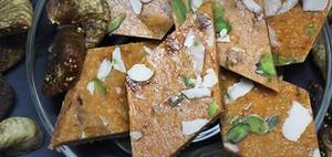 Anjeer Katli