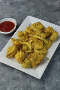 Veg pakoda           