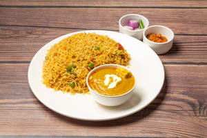 Veg Biryani & Mixed Veg Raita Combo Meal For 4