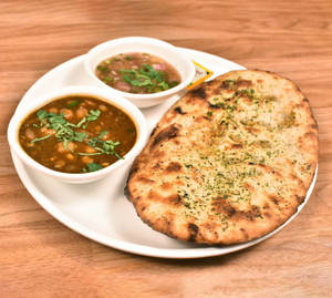 Aloo Pyaz Chur Chur Kulcha