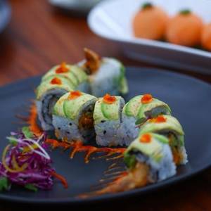 Prawn Masago Roll (8 Pcs)