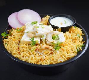 Malai Paneer Zafrani Berry Pulao