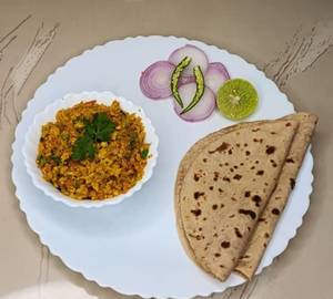 Egg Bhurji (3 Egg ) With 2 Wheat Roti