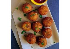 American Corn Cheese Ball
