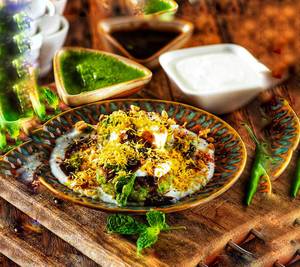 Chole Khasta Chaat