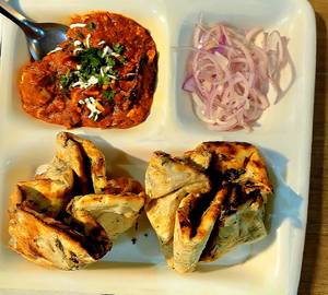 Chur Chur Naan with Kadhai Paneer & Raita