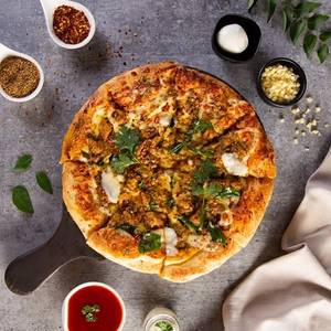 Chicken Chettinad Pizza