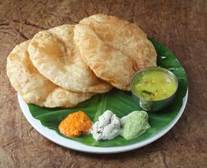 Poori Kurma 