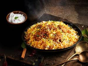Lucknowi Chicken Dum Biryani (Boneless, Serves 1)