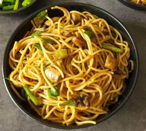 Mushroom Chow mein