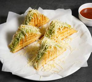 Corn, Spinach & Cheese Grilled Sandwich
