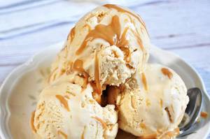 Caramel Brittle Ice Cream 750ml Scoop/block