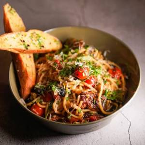 Aglio E Olio Pasta