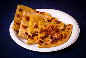 Aloo Pyaz Paratha