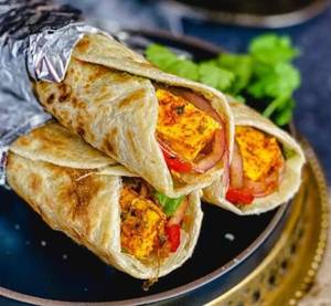 Paneer Schezwan Cheesy Roll