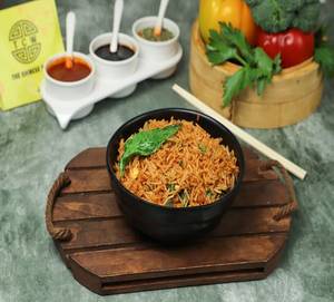 Veg Smoked Chili Basil Fried Rice