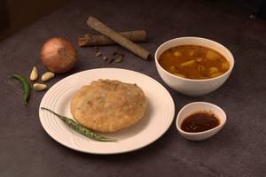 Pyaz Kachori (per Piece)