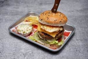 Barn X-treme Burger