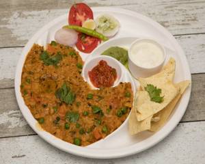 Palak Lasooni Khichdi